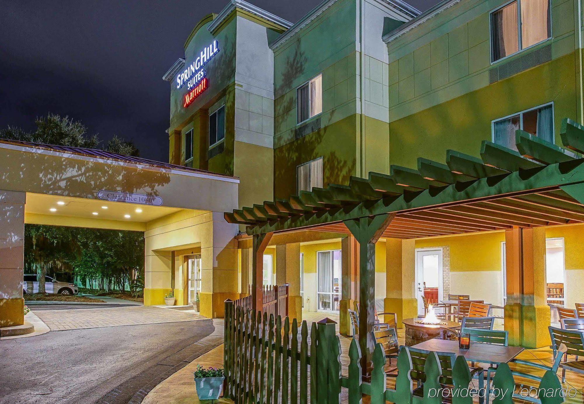 Springhill Suites By Marriott Savannah Midtown Exterior photo